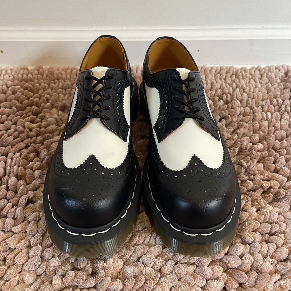 Dr. Martens 3989 Bex Smooth Leather Brogue Shoes